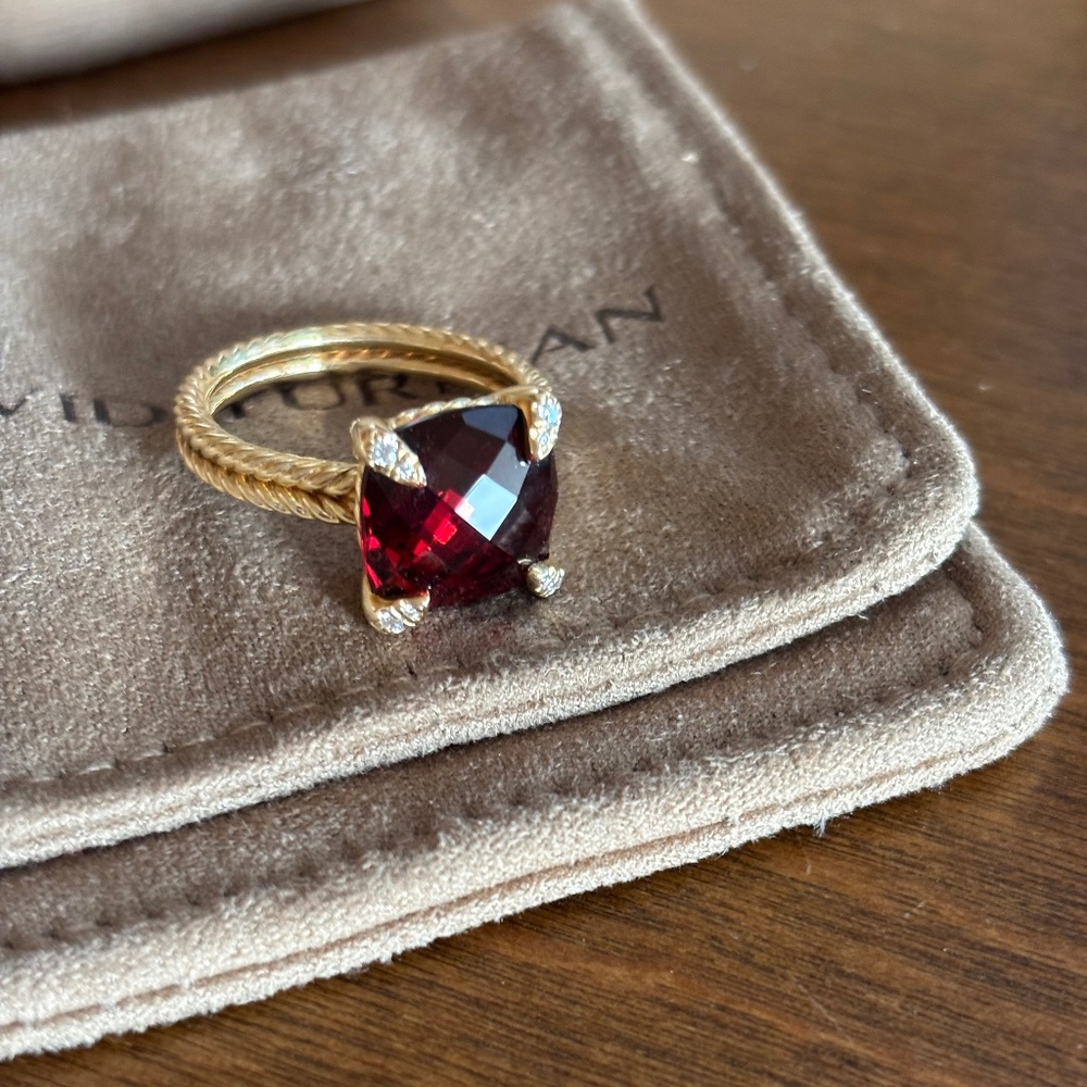 David Yurman CHATELAINE 18K YG  Garnet Ring with Diamonds